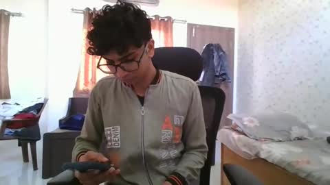 Mask Boy online show from January 6, 3:43 am