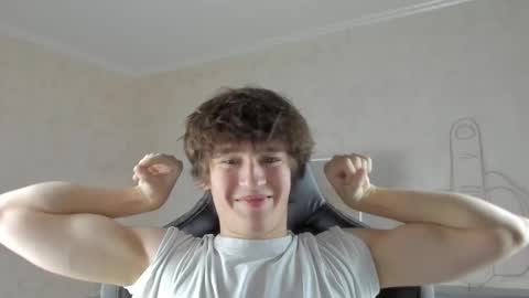 Snapshot of mason_jr chatting on October 15, 10:06 pm mason_jr online show from October 15, 10:06 pm