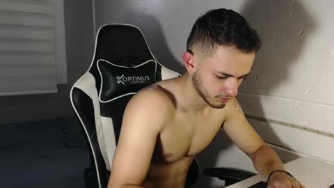 massimo online show from January 10, 2:57 am