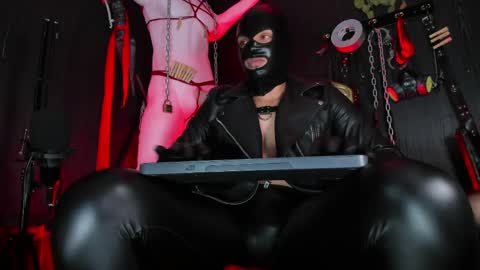 Master connor online show from April 2, 12:19 am