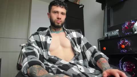 Snapshot of master_steven_01 chatting on March 6, 8:48 pm steven online show from March 6, 8:48 pm