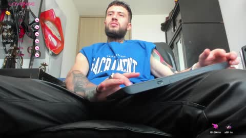 Snapshot of master_steven_01 chatting on January 10, 3:06 pm steven online show from January 10, 3:06 pm
