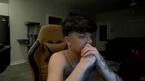 Snapshot of masterjizz1_0 chatting on October 23, 6:06 am masterjizz1_0 online show from October 23, 6:06 am