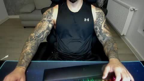 Snapshot of masterkingmuscle chatting on January 30, 9:36 pm masterkingmuscle online show from January 30, 9:36 pm