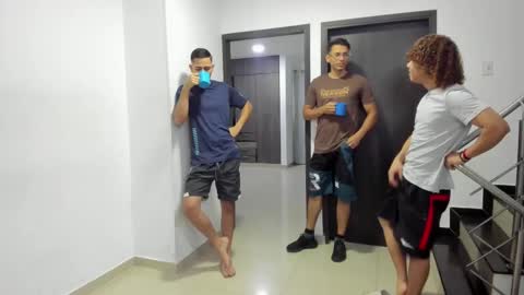 Team Cris Darwin- Fernando- Stiven- David online show from March 11, 11:23 am