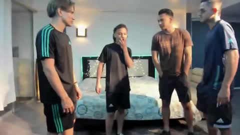 Team Cris Darwin- Fernando- Stiven- David online show from February 23, 11:50 am