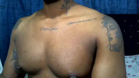 Snapshot of mastershow69 chatting on December 16, 4:23 am camilo online show from December 16, 4:23 am
