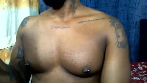 Snapshot of mastershow69 chatting on December 31, 7:10 am camilo online show from December 31, 7:10 am