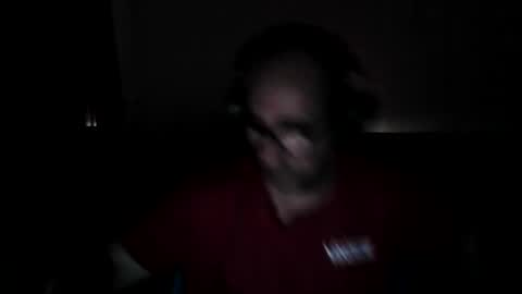 Snapshot of mat11efou chatting on October 18, 12:37 am mat11efou online show from October 18, 12:37 am
