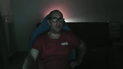 Snapshot of mat11efou chatting on October 19, 12:37 am mat11efou online show from October 19, 12:37 am