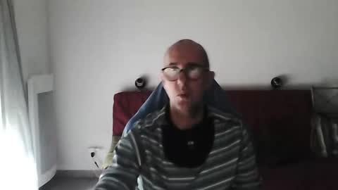 Snapshot of mat11efou chatting on October 10, 11:26 am mat11efou online show from October 10, 11:26 am