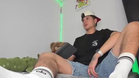 mateo_escobar online show from February 13, 1:45 am