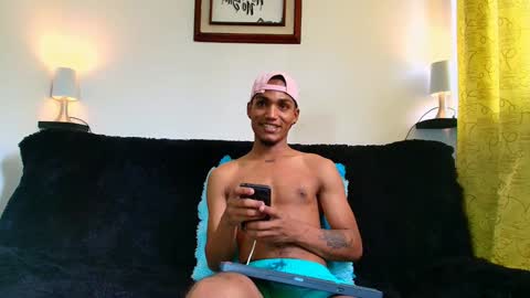 Mateo and Noah online show from December 24, 7:00 pm