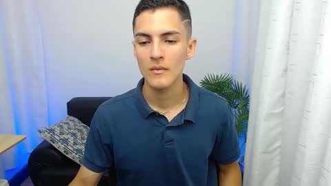 Snapshot of matiius18 chatting on October 8, 2:43 pm Matias online show from October 8, 2:43 pm