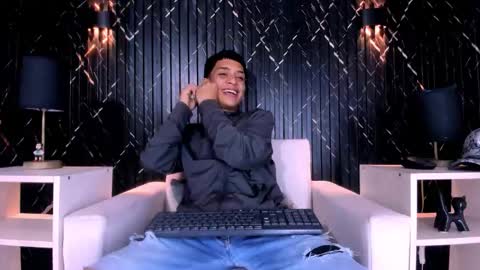 Matt Ruso online show from December 5, 2:51 am