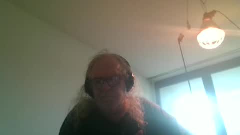 Matthias online show from October 11, 8:07 am
