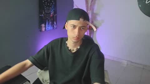 Snapshot of mattias_dantee chatting on January 12, 11:26 pm mattias online show from January 12, 11:26 pm