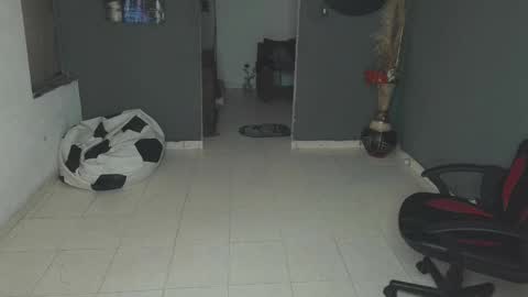 Snapshot of mattias_dantee chatting on February 22, 3:54 pm mattias online show from February 22, 3:54 pm