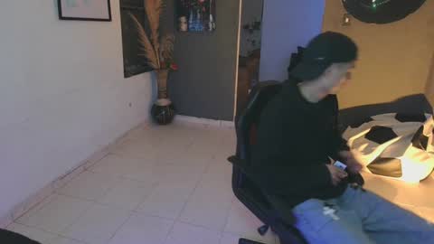 Snapshot of mattias_dantee chatting on January 30, 2:49 am mattias online show from January 30, 2:49 am