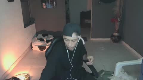 Snapshot of mattias_dantee chatting on February 19, 11:49 am mattias online show from February 19, 11:49 am