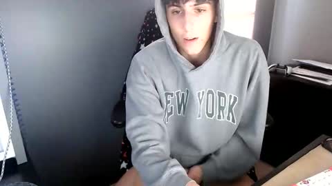 mattia online show from December 22, 7:44 pm