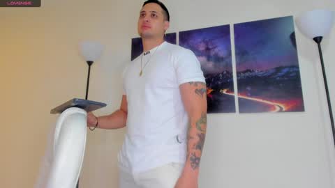 mattsaill_ online show from December 8, 12:41 pm