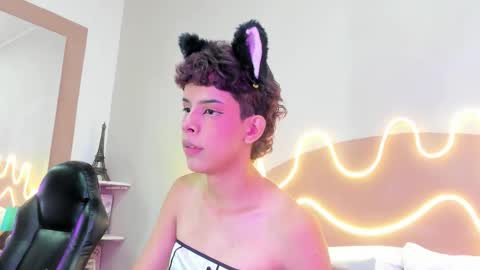 Snapshot of matty_jhons chatting on October 11, 8:02 pm M A T T Y online show from October 11, 8:02 pm