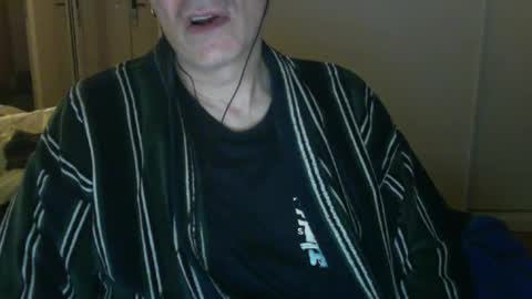 Snapshot of maturehotman chatting on January 5, 8:00 am maturehotman online show from January 5, 8:00 am