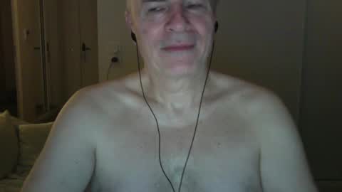 Snapshot of maturehotman chatting on February 9, 7:16 am maturehotman online show from February 9, 7:16 am