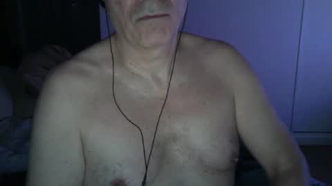 Snapshot of maturehotman chatting on January 11, 9:25 pm maturehotman online show from January 11, 9:25 pm