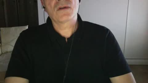 Snapshot of maturehotman chatting on December 5, 7:51 pm maturehotman online show from December 5, 7:51 pm