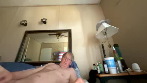 Snapshot of maurice1922 chatting on February 23, 7:58 pm maurice1922 online show from February 23, 7:58 pm
