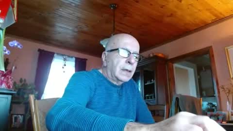 Maurice online show from January 26, 12:43 pm