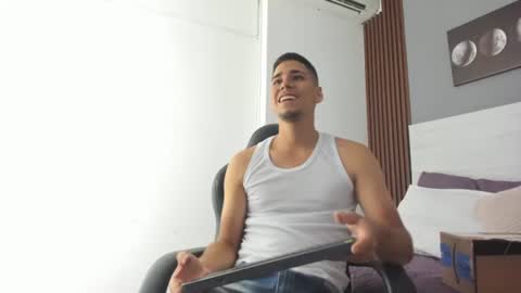 mauro_boy online show from June 26, 8:00 pm