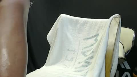 Mavrixpage online show from March 30, 8:04 am