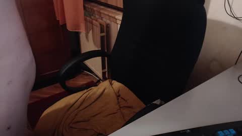 Max online show from February 27, 6:53 pm