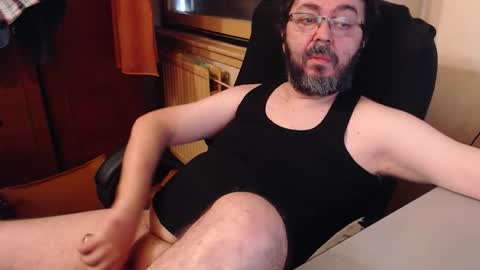 Max online show from October 18, 5:56 am