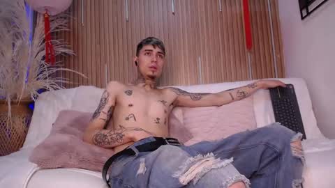 Max online show from February 19, 1:18 pm