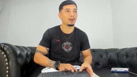 max_jowel online show from January 16, 3:09 am