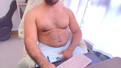 max_love25 online show from April 11, 7:06 pm