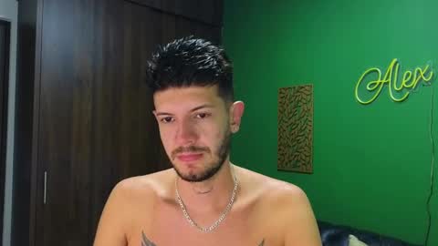 Max Taylor online show from December 2, 10:54 pm