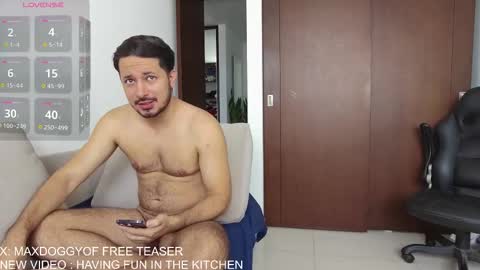 MAXandJHONNY online show from January 11, 3:38 pm