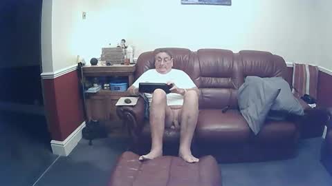 Snapshot of maxi_johnes chatting on October 18, 11:20 pm MAX online show from October 18, 11:20 pm