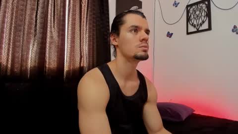 Snapshot of maxi_styles chatting on January 21, 6:33 pm Alex online show from January 21, 6:33 pm