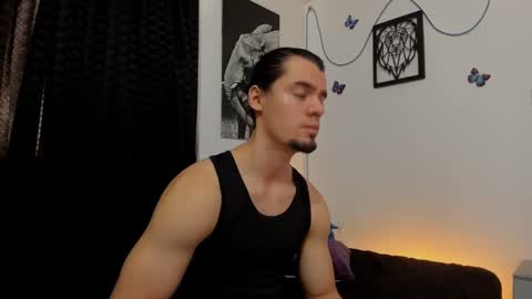 Snapshot of maxi_styles chatting on February 3, 6:07 pm Alex online show from February 3, 6:07 pm