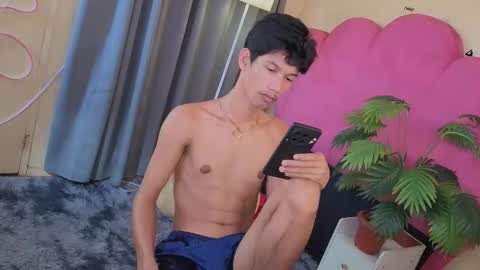 Reyn online show from November 28, 12:14 am