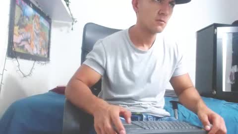 maximo_ston online show from April 24, 12:57 am