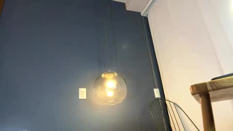 Maximo online show from November 15, 4:25 am