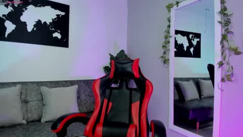 Maximo Wolf online show from December 2, 7:06 pm