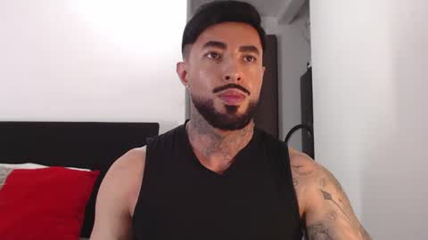Independent Model online show from June 17, 4:03 am